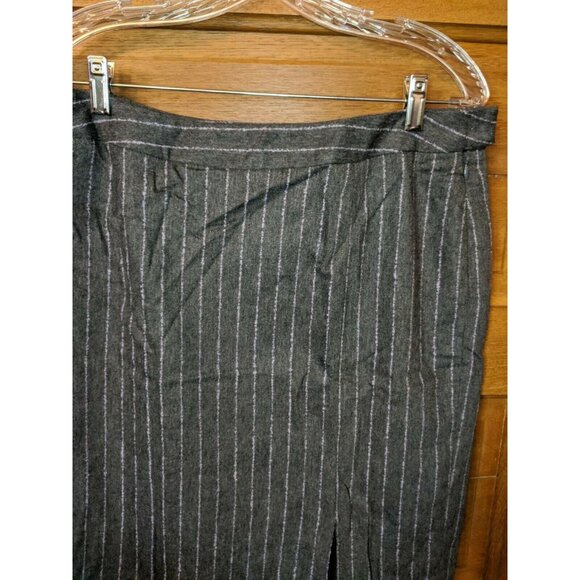 Doncaster Size 12 Wool Skirt Pinstriped Gray Purple Lilac Lined Modest - Picture 2 of 6